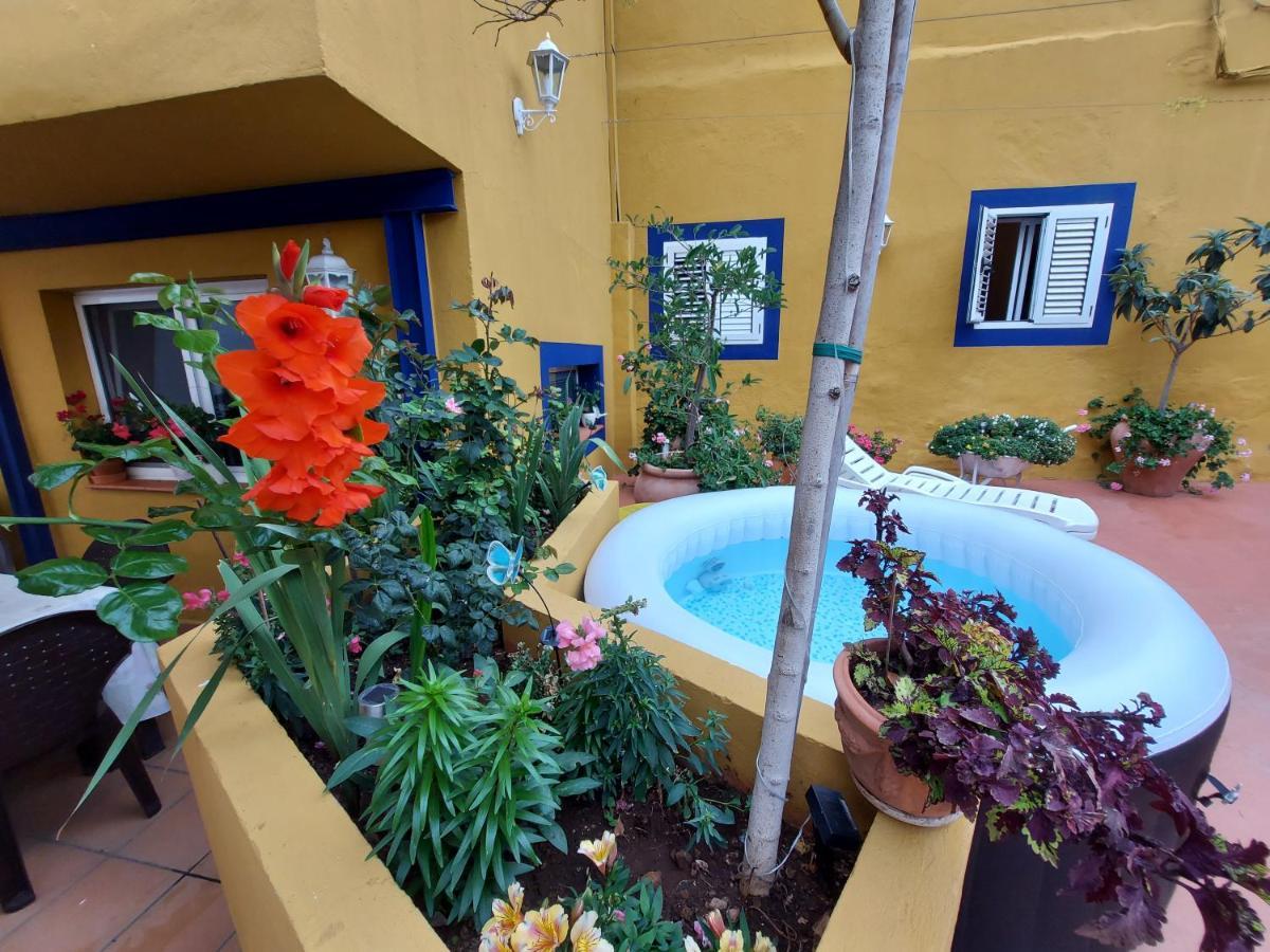 Casa Maestro Lelo - Acogedora Casa Rural Canaria Con Patios Y Jardines De Flores Las Palmas de Gran Canárias Exterior foto